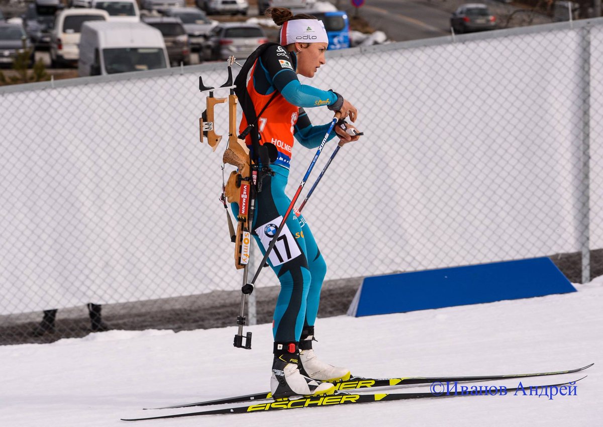 chbarbier38's tweet photo. #HOL17  Le prix de la malchance pour @Celiaymonier qui termine courageusement et sportivement sa course : respect !!! https://t.co/n4cKjRoFtW