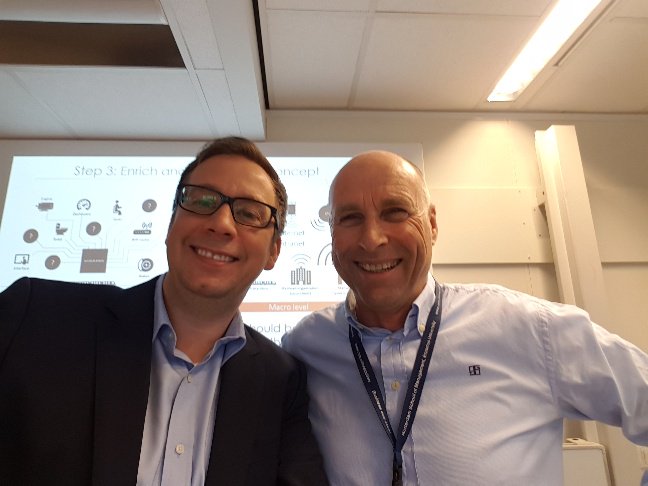 servicesfactory's tweet photo. Finding opportunities for digitization in B2B Services; designing new IoT Services solutions. Exchange across industries with @domahr https://t.co/IiWsMq5VDI