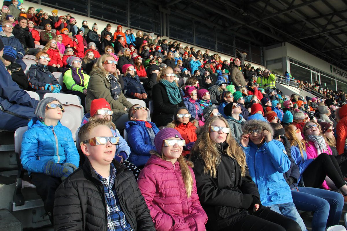 Þegar ég vaknaði fyrir tveimur árum og leit til himins fór ég að hágráta úr gleði. Get ekki beðið eftir 12. ágúst 2026.