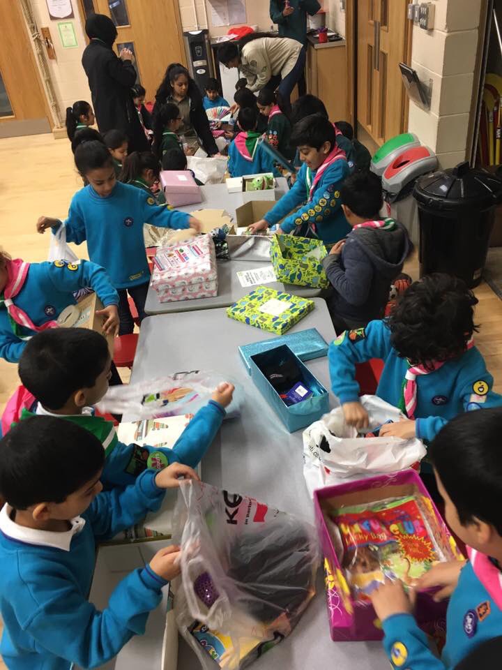 GoldmarkCom's tweet image. Goldmark Communities says THANK YOU to @1VScouts for their generous colourful shoeboxes filled with treats for the children of Syria!