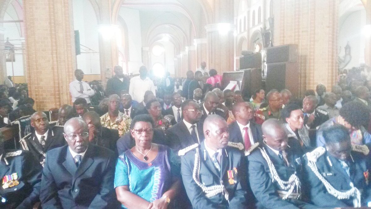 Mafaranga's tweet photo. Former Ethics and Integrity Minister Miria Matembe attending Felix Kaweesi's Requiem Service at Rubaga Cathedral.@newvisionwire #RIPKaweesa https://t.co/uzeLn4u3ix