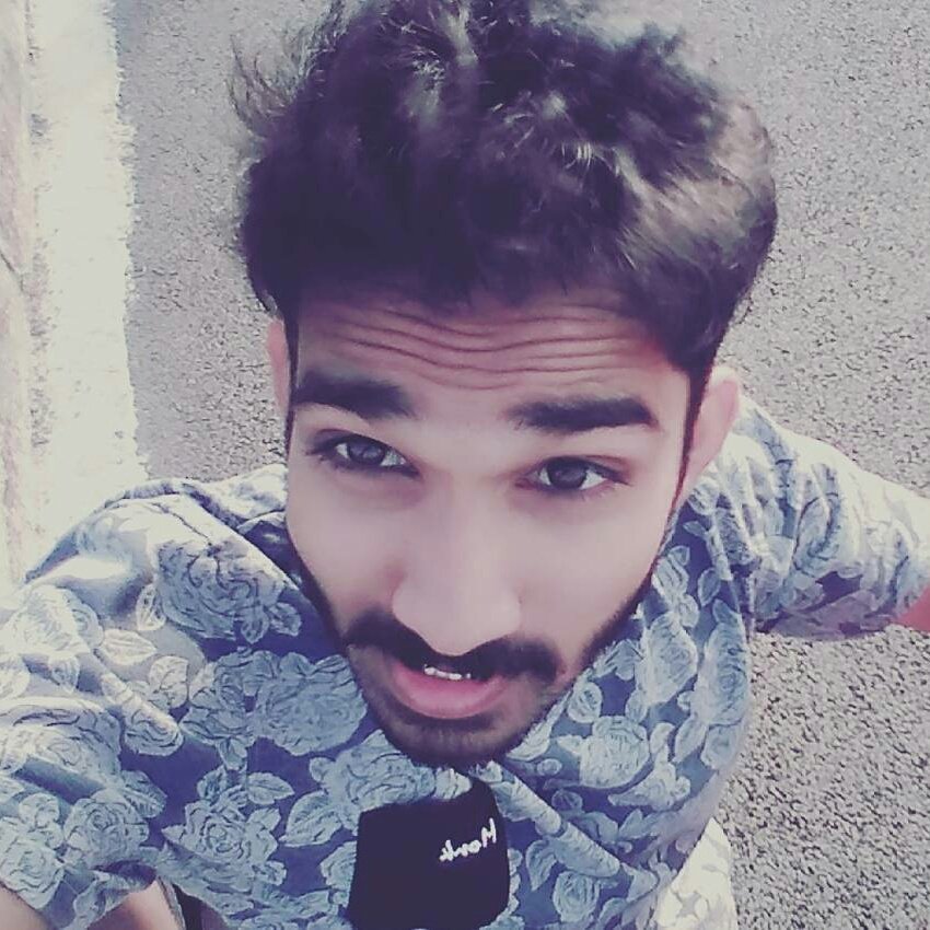 SethCriz's tweet photo. #NewProfilePic https://t.co/r6jL2ixUry