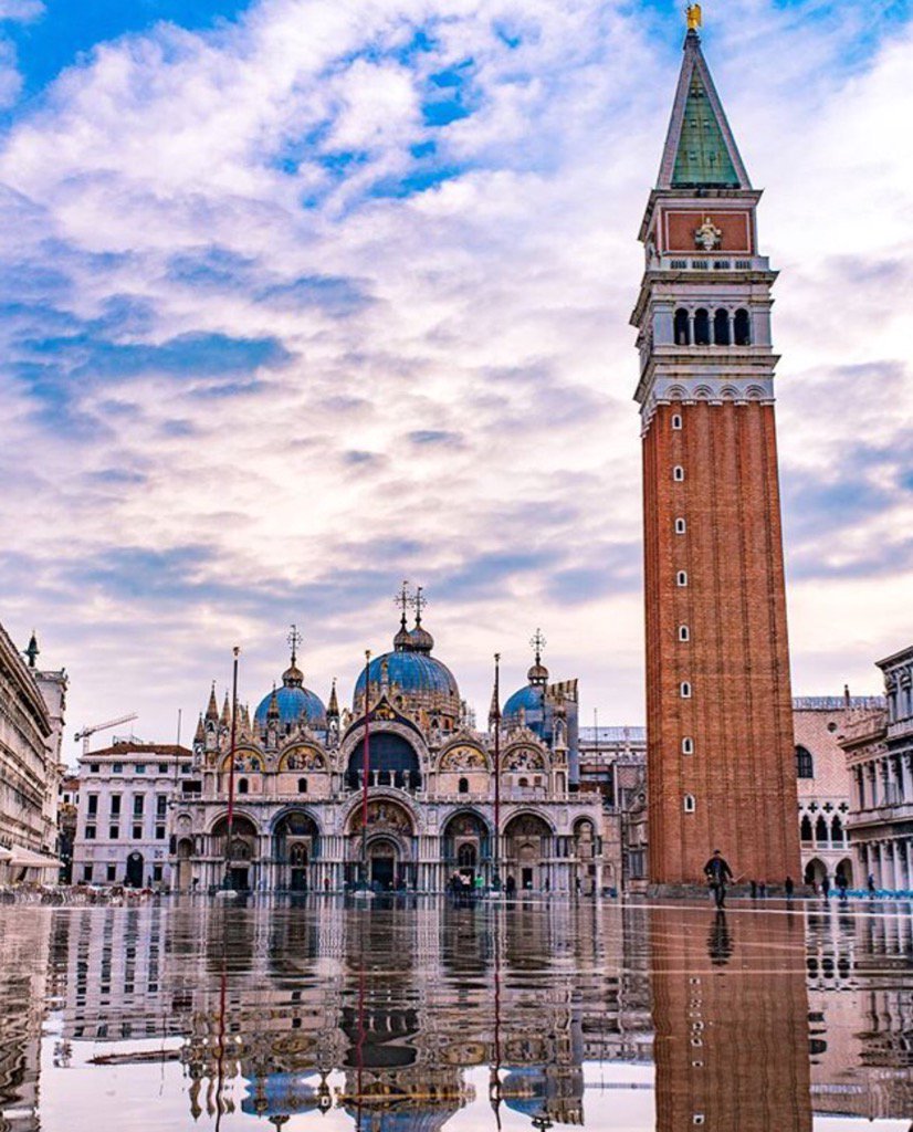 Mi piace ripensare a Venezia, a quella grande realtà sorta del grembo del mare come Pallade dal cervello di Giove Goethe
#Luoghiletterari