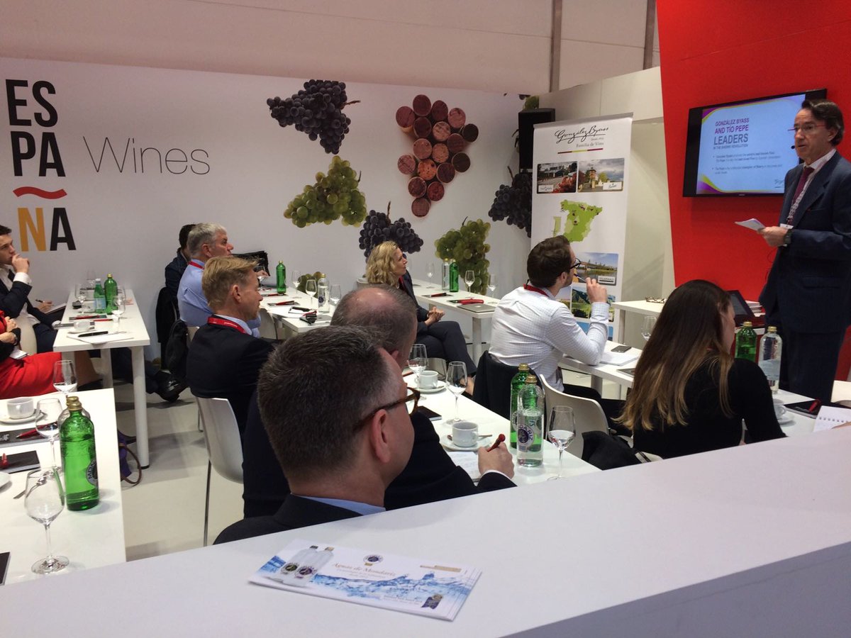 A workshop for international press by @gonzalezbyass at #ProWein2017