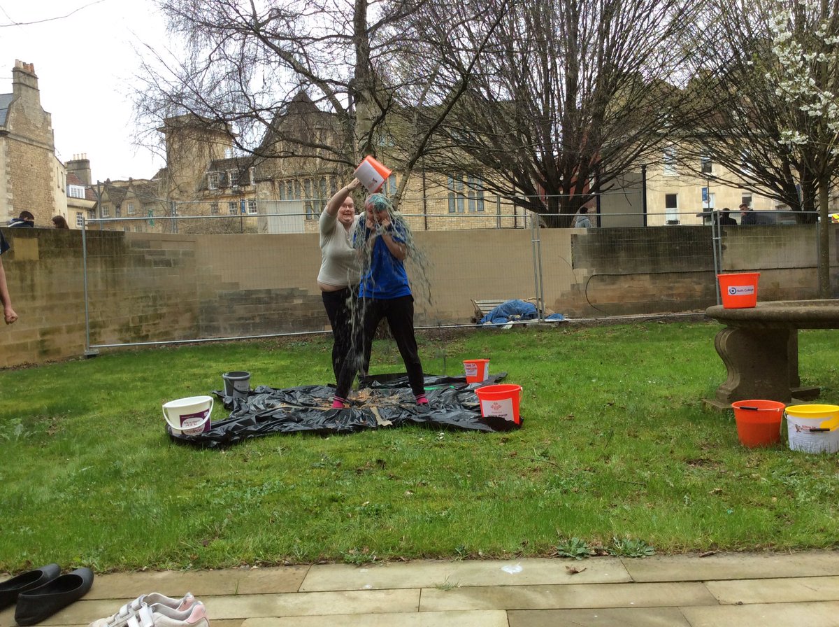 BC__Students's tweet photo. GUNK THE SU #timeispresious #raisemoney #bathcollsu #studentsuccess https://t.co/svqjEoJn7W