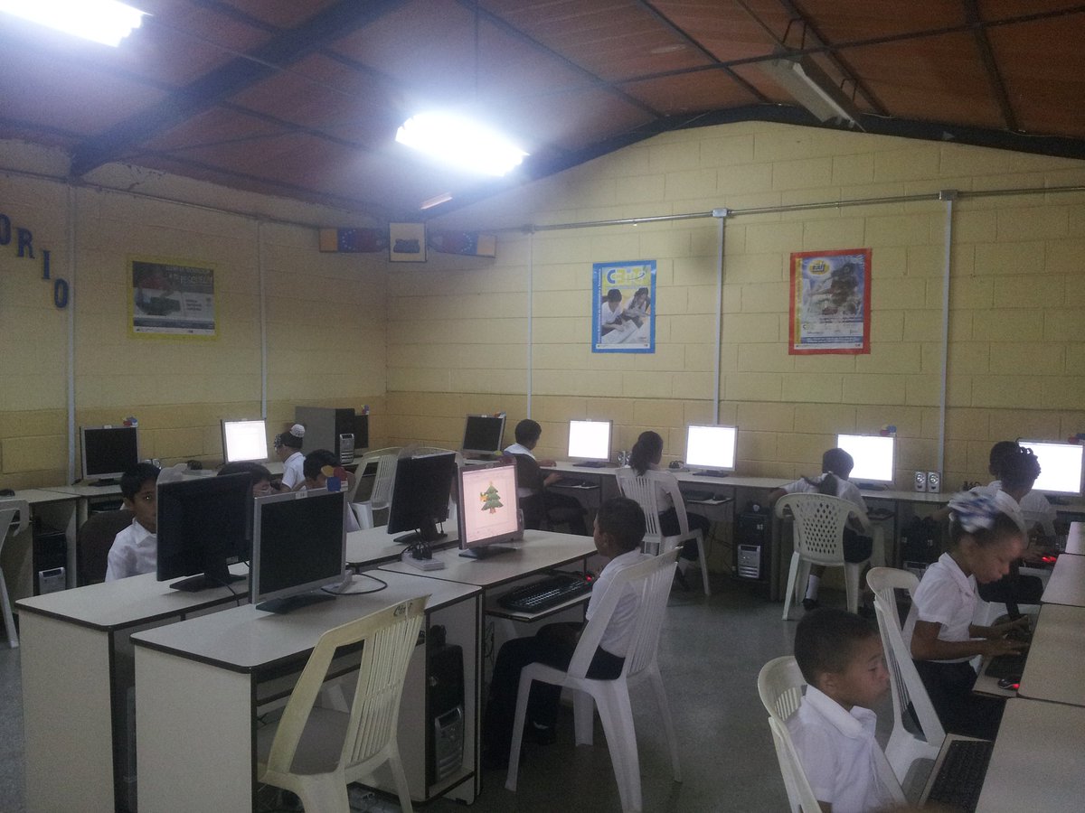 CbitCumana's tweet photo. Sección 5to A.. Análisis de oraciones.. transcripción.  Colección Bicentenario.  Formato utilizando barra de objeto.. colores e imágenes https://t.co/ngrX9DojFu