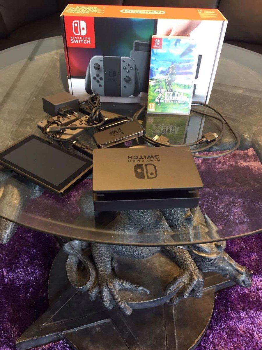 RavnStudio's tweet photo. Time to Switch it up 🎮 https://t.co/6wyg3UaQii