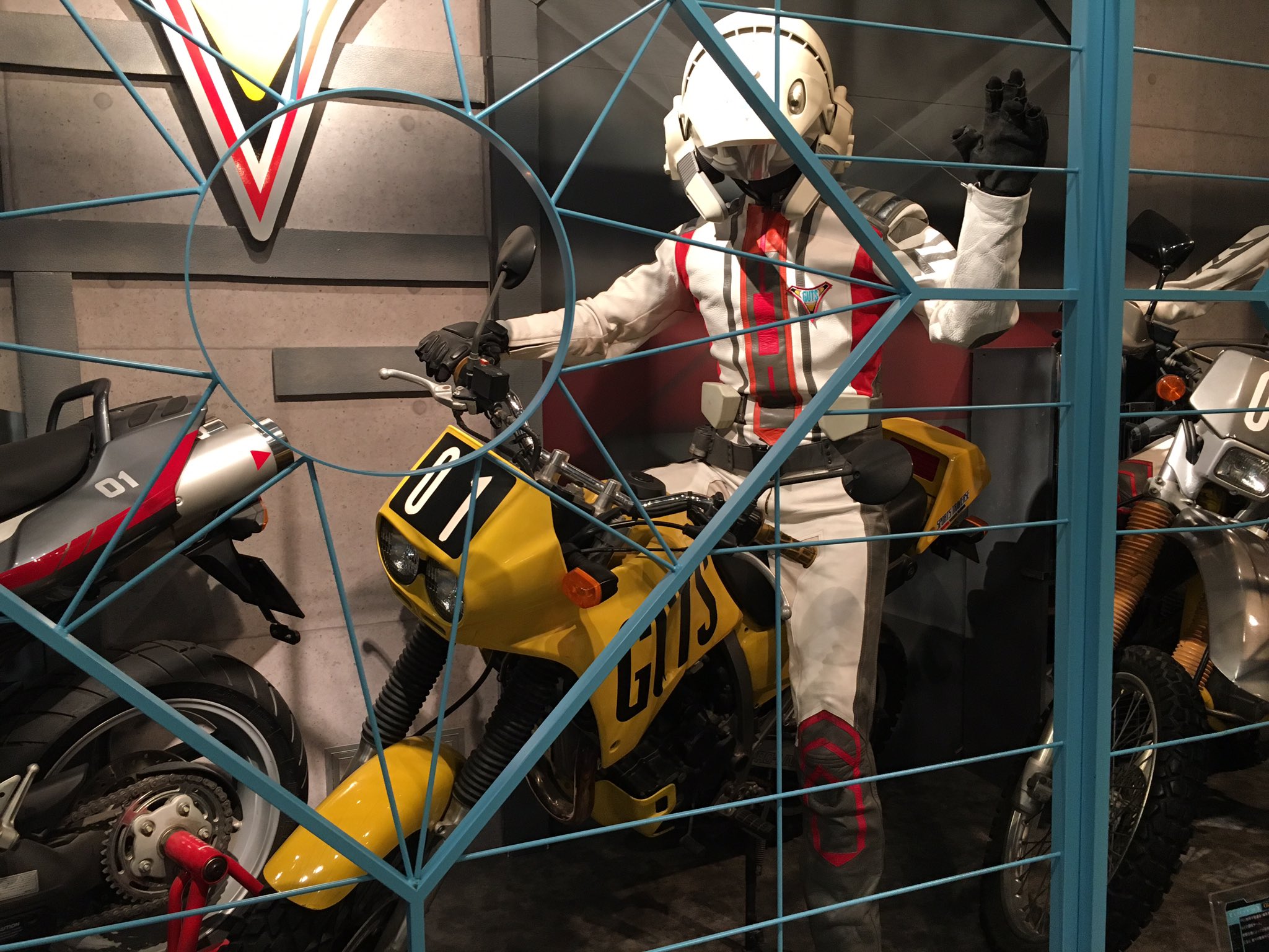 pウルトラマンティガ　オートコントローラー付き　セル Yoshiyuki on X: 