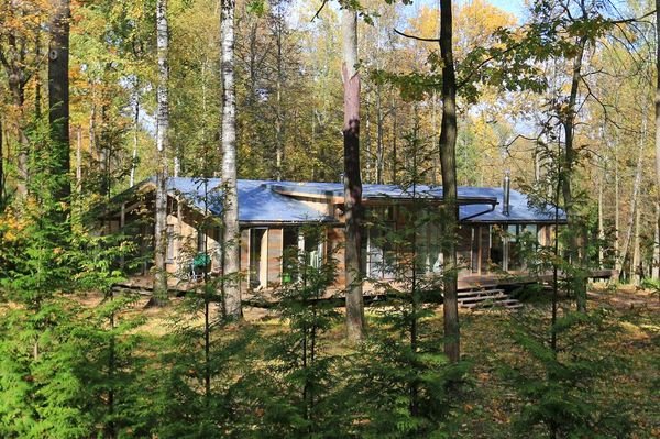 e_architect's tweet photo. House DD2.110 by Pirogovo Lake
https://t.co/DO8oHeK038
#TimberCabin in the Woods on #PirogovoLake, #Russia https://t.co/wTSKo4xRbq