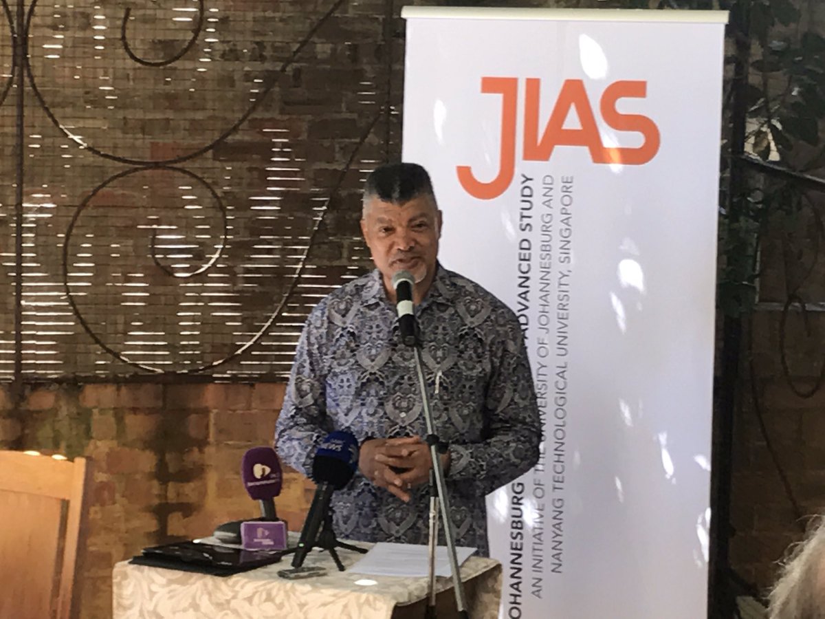 mediauj's tweet image. #UJ #JIAS announces initiative to aid high school learners with Maths and Sciences, today. Partnership between UJ and Nanyang Tech Uni.