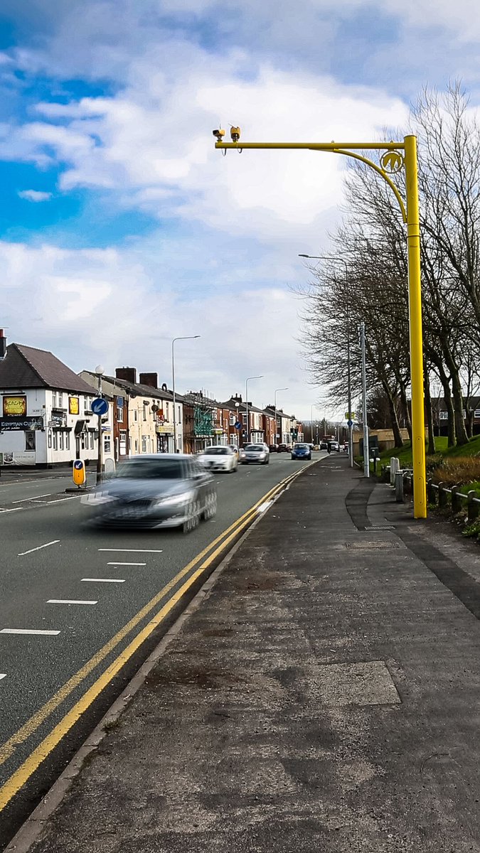 LancsPolice's tweet photo. New average speed cameras will be enforced from Thursday 23 March on the A6 London Road, Preston #averagespeed  #TowardsZeroLancs https://t.co/o2JzxF8q2H