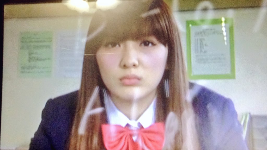 chaew1108's tweet photo. 数学と格闘するじよん😵❣️
 #kamilia #知英 #ジヨン #KARA #URAKARA https://t.co/jLVAQeMk3w