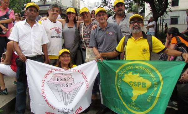 MarcusViniBJJ's tweet photo. SP: Em dia de luta, Fessp-Esp participa de manifestações no Dia Nacional de Paralisação https://t.co/uI6TbDELuL #C… https://t.co/aYtPCHRTef