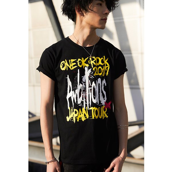ONE OK ROCK サイン入りTシャツ 2017 Ambitions-