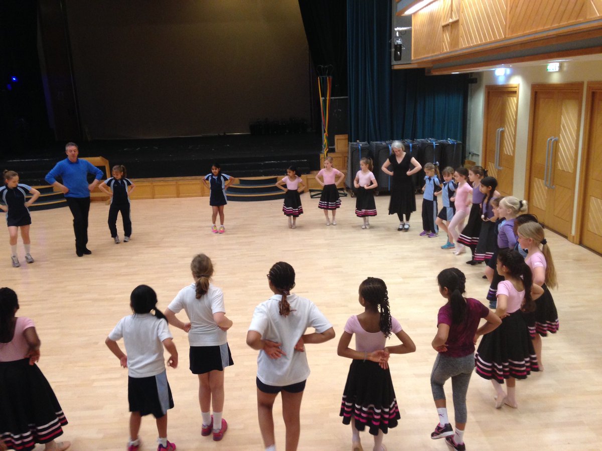 NHSJuniorSchool's tweet image. Years 3 and 4 learning Ukrainian dances #dancingisfun