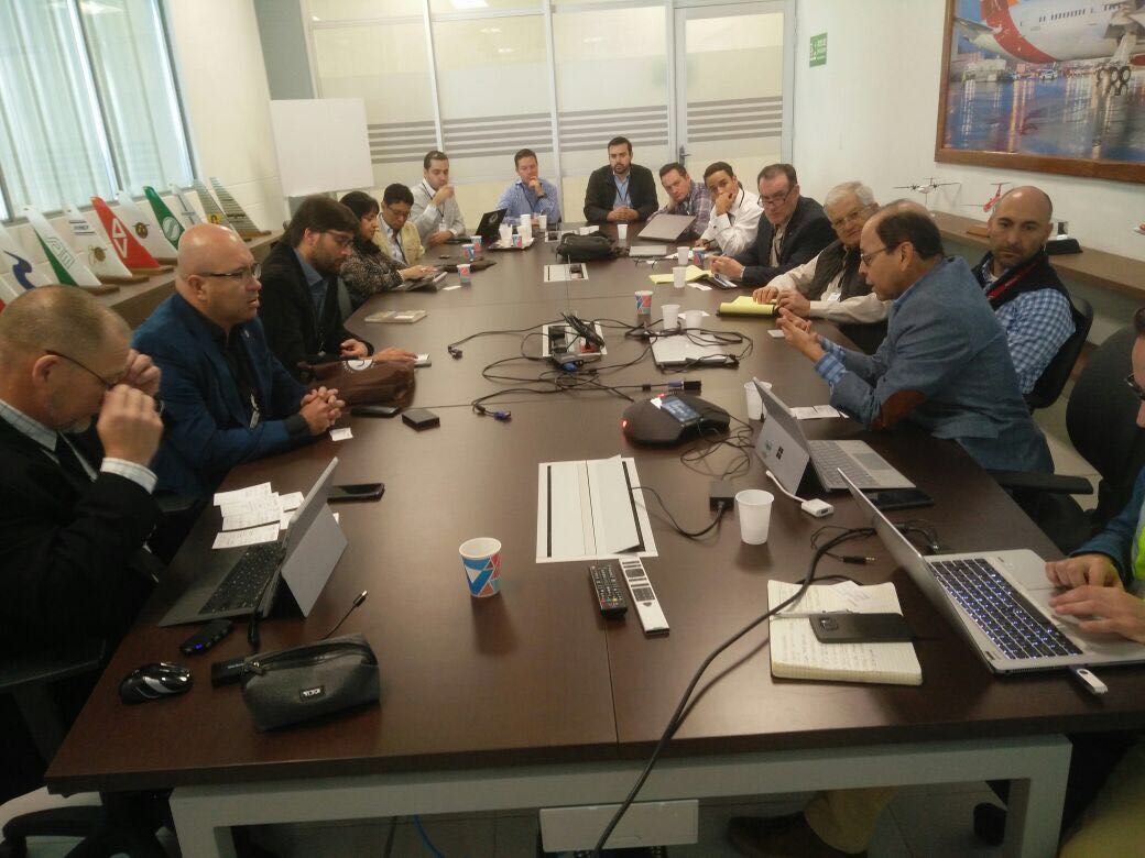 ColombiaPurdue's tweet photo. Faculty from @UdeA, @UNColombia, @upbcolombia, and @LifeAtPurdue visited @Avianca and @FuerzaAereaCol. Read why! https://t.co/Z0x6NGYXrR https://t.co/P6gmePhTgU