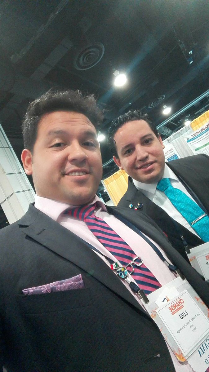 LuisFrancoFHiNK's tweet photo. Lunch time :D Then keep learning. #GamaInternational #LAMP17 #Somos868 #SomosMetLife #GDPs868 - https://t.co/TMu4yV3gYy https://t.co/Ow13ET5Zma