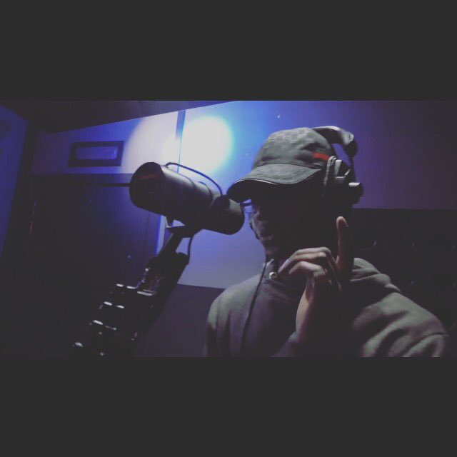 Mr. Chase Dat Paperひ tweet media