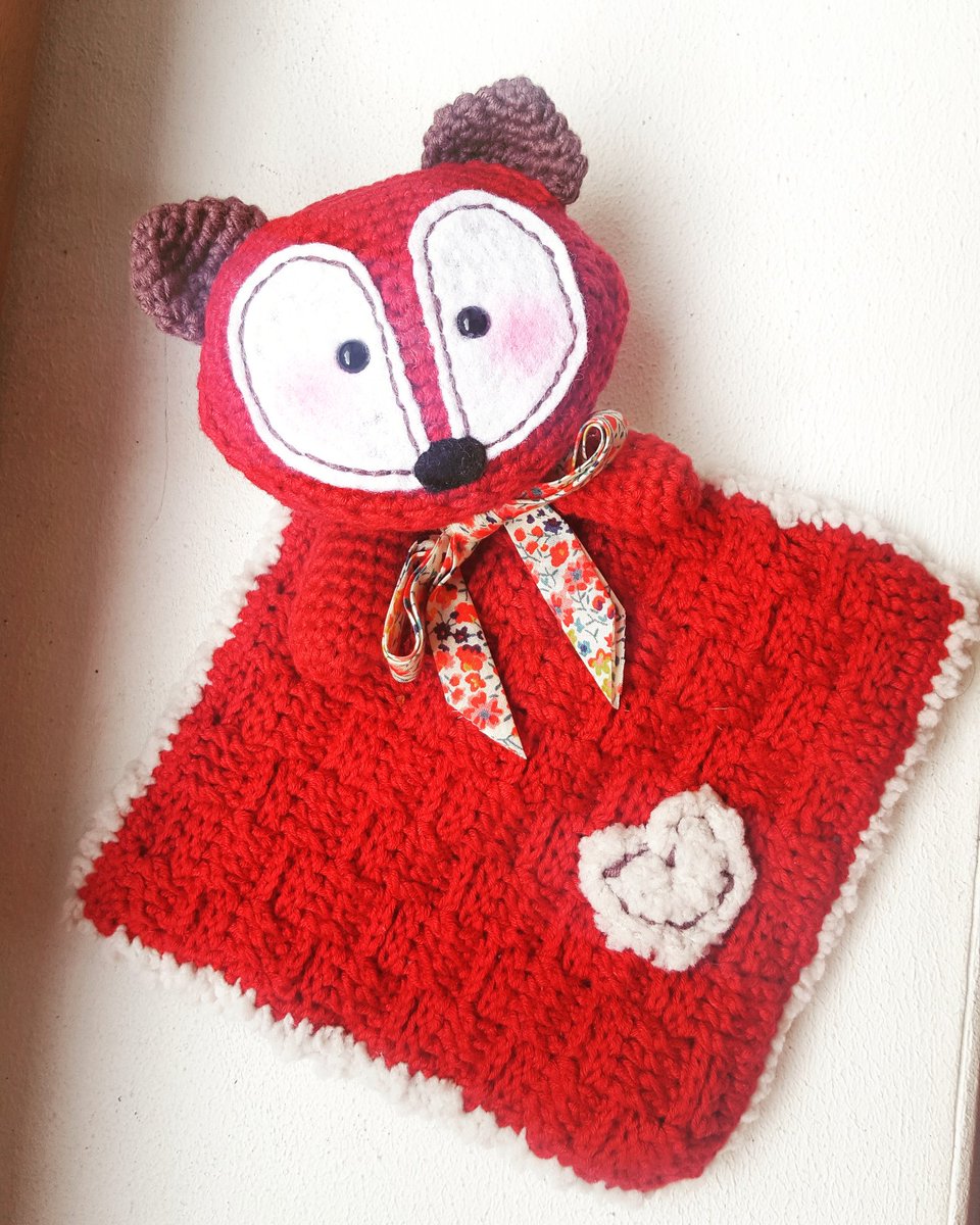jny87000's tweet photo. Bon lundi mes petites crottes 😙 !!! #handmade #madeinFrance #crochet #lesideesdejenny @MadeinFranceFR @JYCCV https://t.co/cFS1mo3tQe
