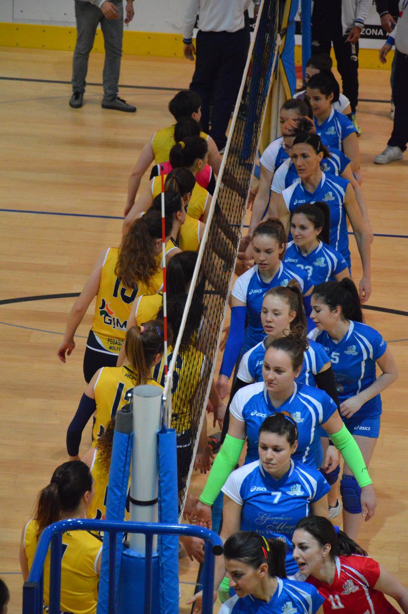PegasoMolfetta's tweet photo. @PegasoMolfetta VS #Ortanova #3a0
#CFvolley #CFpuglia #ilmiovolley #volley #forzaragazze #finoallafine #nonsimolla
https://t.co/RYdr86EKPX https://t.co/Y4J5z6Ffgv