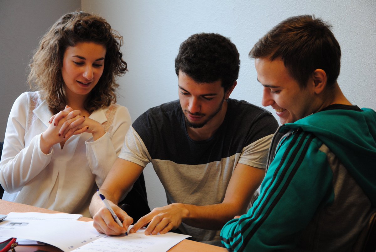 ENSTABretagne's tweet photo. L'entrepreneuriat étudiant @ENSTABretagne #brest : 4 futures #startup ? #BrestTech @BrestLife
https://t.co/9ZYSxV2HkI https://t.co/Ic6mG2gQwT