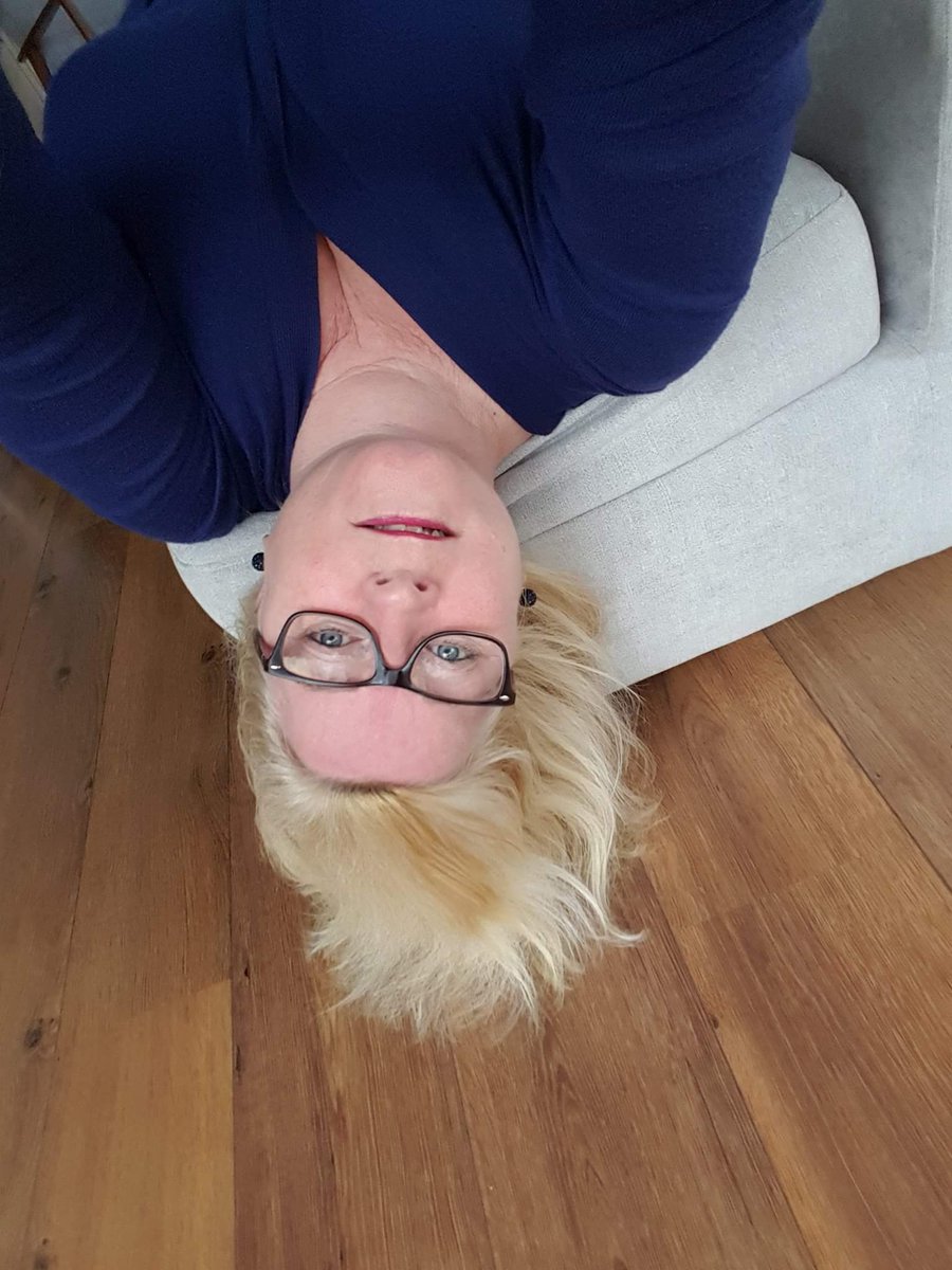 Alles op de kop tweet media
