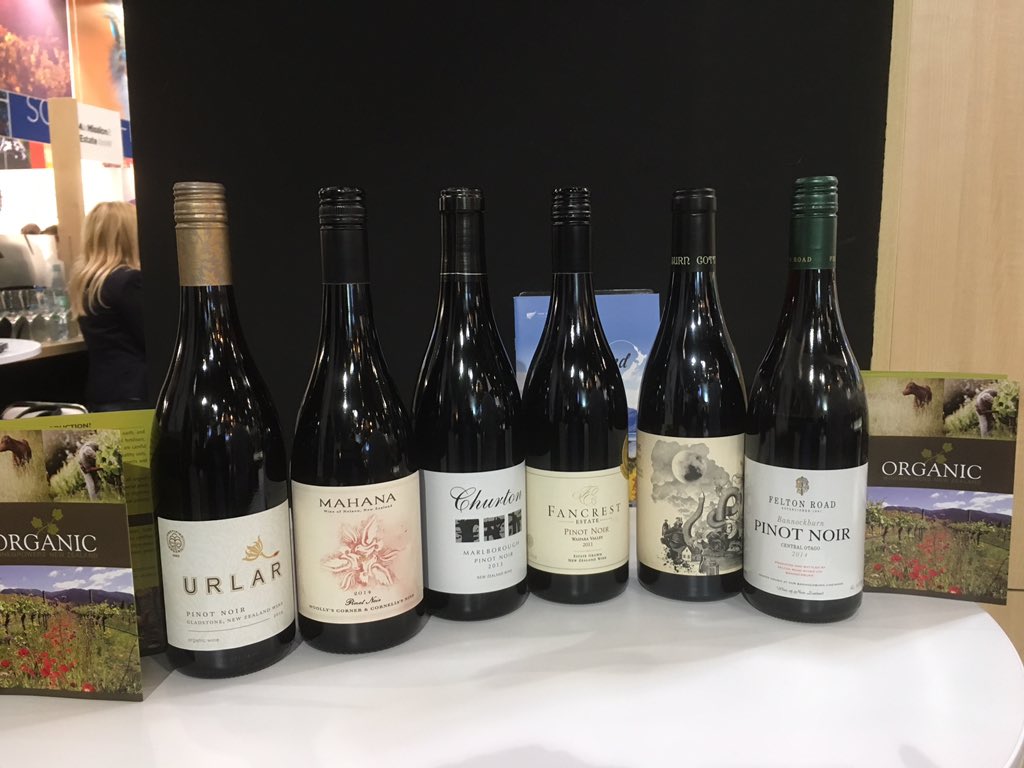 Fantastic selection of Organic Pinot Noir <a href="/OWNZwine/">Organic Wine NZ</a> for <a href="/jamiegoode/">Jamie Goode</a>  seminar at #ProWein2017 #nzwine