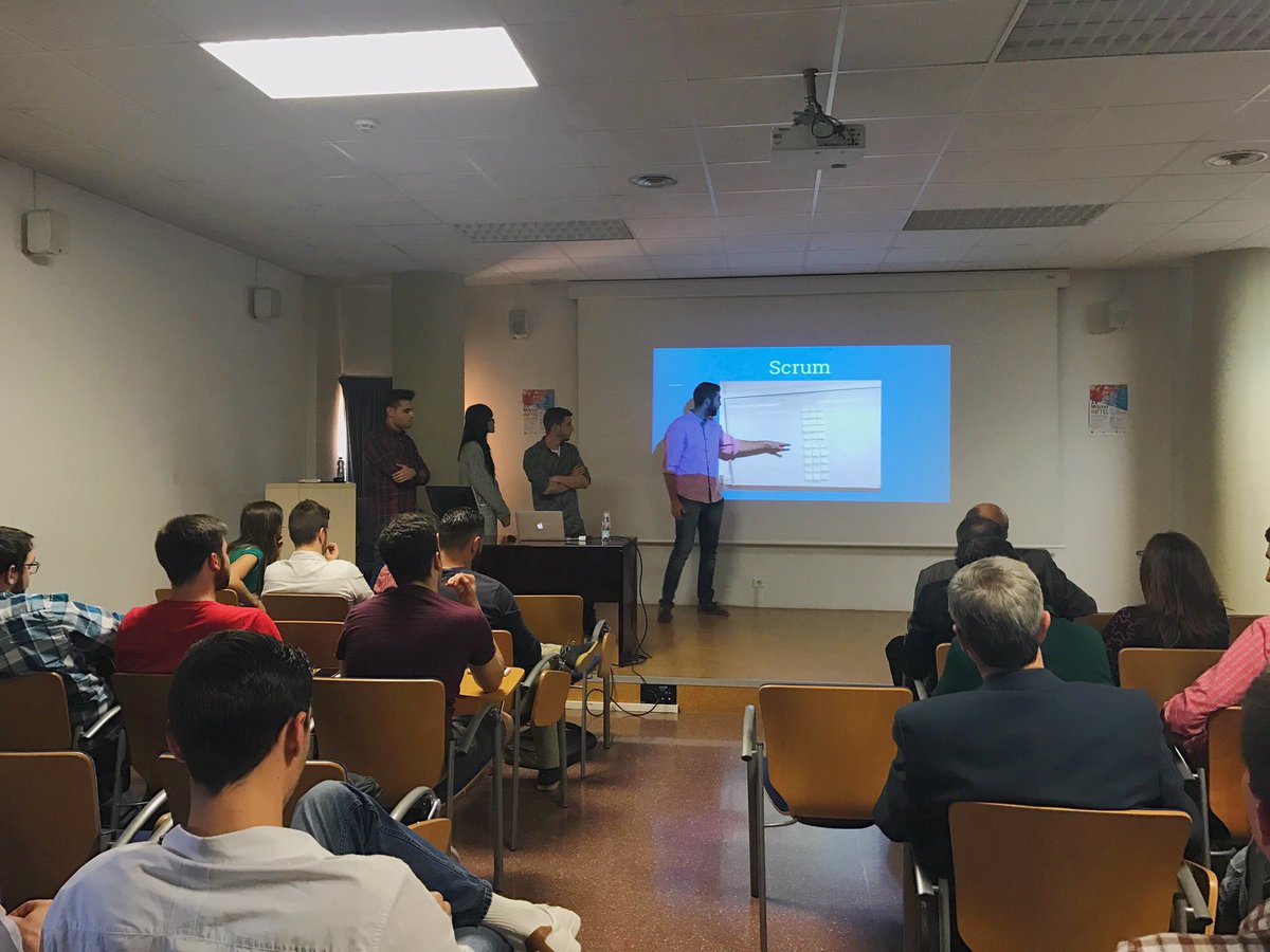 MasterINFTEL's tweet photo. #Scrum 👉🏼 A los que habéis pasado por el #lab339 seguro que os trae miles de recuerdos #historiasINFTEL https://t.co/e9WLvpVkNw