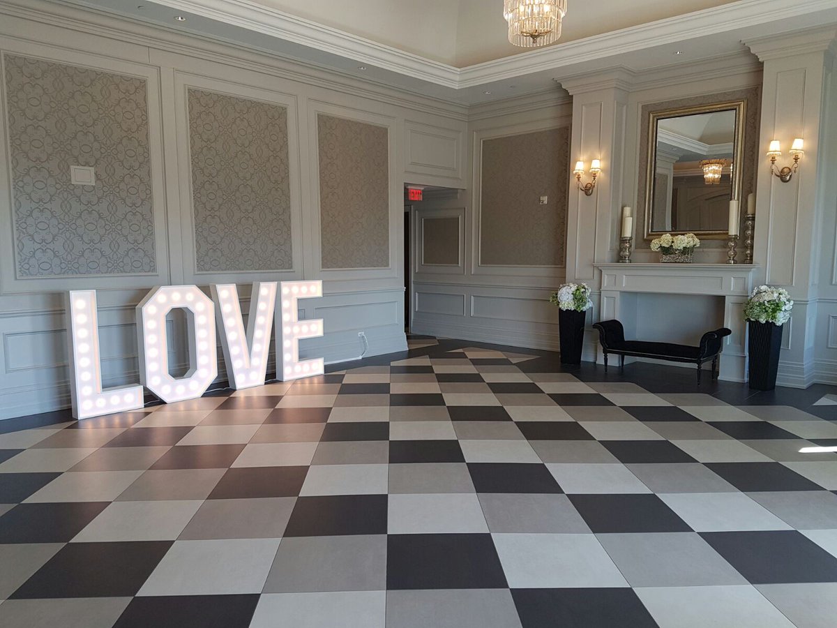 Congratulations to our beautiful couples who got married over the weekend. #marqueeletters  #lightupletters #weddingdecor  #torontoevents