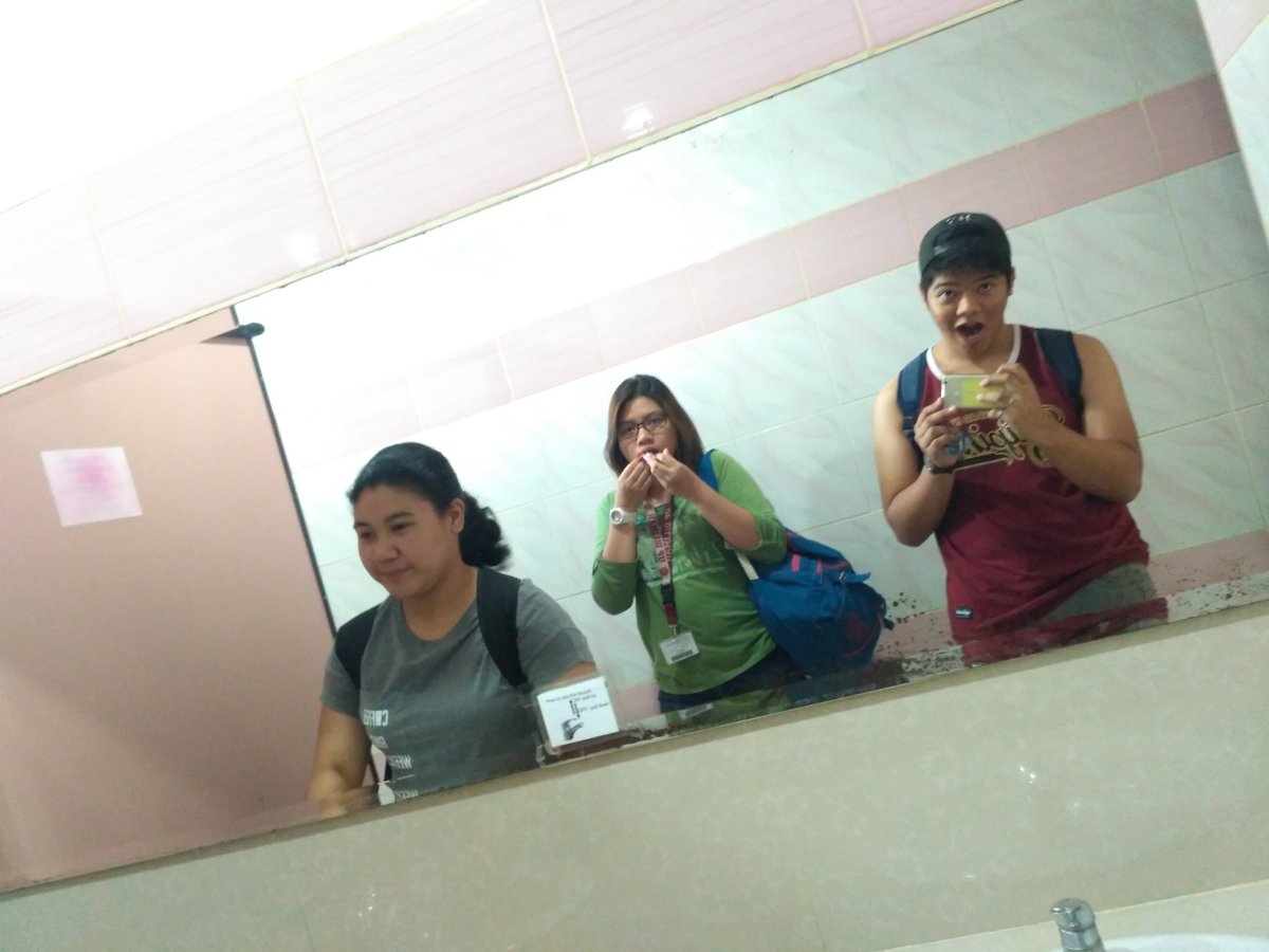 vincentvancarl's tweet photo. #BuddyTask #Charot https://t.co/418wAcg9vI