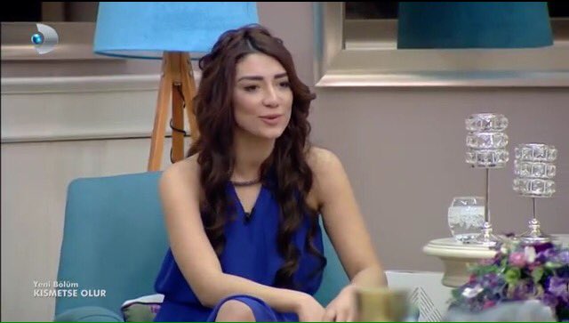 tubaniko's tweet photo. Farima sen tanımıyorsun da Aycan kendini tanıtsın sen bi ayağını denk al canım #KısmetseOlur https://t.co/7V5kAkTgzh