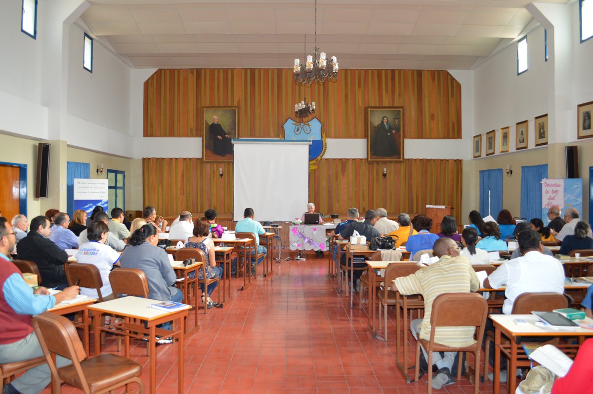 CEVmedios's tweet image. Exhortación Apostólica “Amoris laetitia”, tema principal del Encuentro Nacional de Directores de Catequesis 2017
facebook.com/CEVmedios/post…