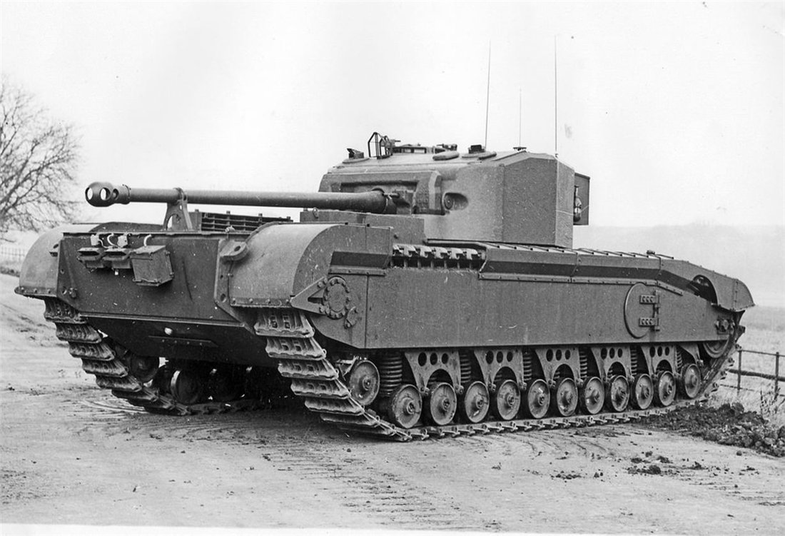 陸海空の兵器bot Auf Twitter ブラックプリンス歩兵戦車 英 重量51t 全長8 81m 速度18km H チャーチル歩兵戦車の試験開発型 車体を大型化しオードナンス Qf 17ポンド砲を装備したが採用されず 本車の開発中止により歩兵戦車の概念も終わりを迎えた 陸海空の兵器bot Auf Twitter ブラックプリンス歩兵戦車 英 重量51t 全長8 81m 速度18km H チャーチル歩兵戦車の試験開発型 車体を大型化しオードナンス Qf 17ポンド砲を装備したが採用されず 本車の開発中止により歩兵戦車の概念も終わりを迎えた