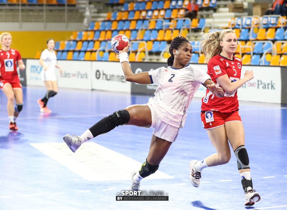LFH_Officiel's tweet image. #EdF - 💥Images de la rencontre entre l'équipe de France A' et la Norvège A' au PDS d'Orléans. 

🗒bit.ly/2nVtGyO
📸@SportClown/LFH