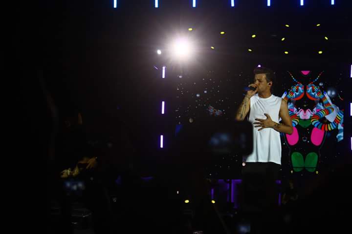 KDerss's tweet photo. 2 year anniversary of the first ot4 performance in Manila, tomorrow  #OTRA2015 https://t.co/1yuImI8rGx