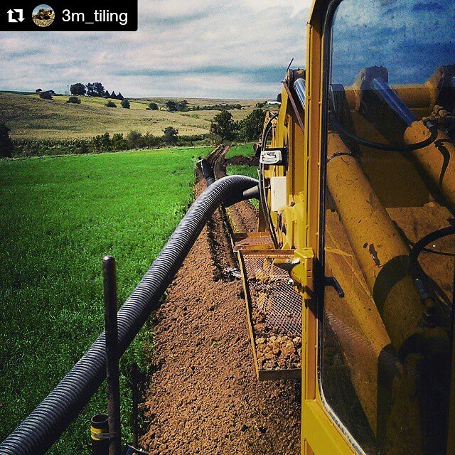 Such views make drainage even more fun!! Thanks to @3m_tiling for the pic!! #tiledrainage #interdrain #thebestinEARTH #drainage
