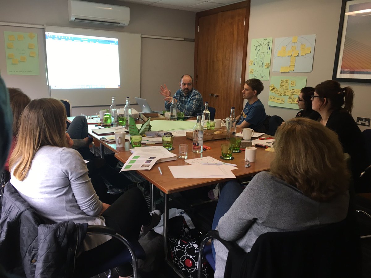 RP_Primary's tweet image. Royal Park &amp;amp; Gray&apos;s Farm working collaboratively! #pedagogicalmodel @TKATAcademies @Grays_Farm