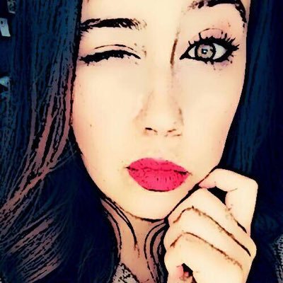 Por favor @KojisanYT, querría poder compartir un directo con @Elektra_coc... Tiene nuevo twiiter y debemos seguirla. Por fis Koji...🙏🙏😻😳