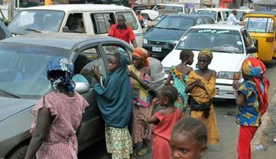 AIT_Online's tweet image. Authorities In Abuja Decry Influx Of Beggars  goo.gl/GO9M9s