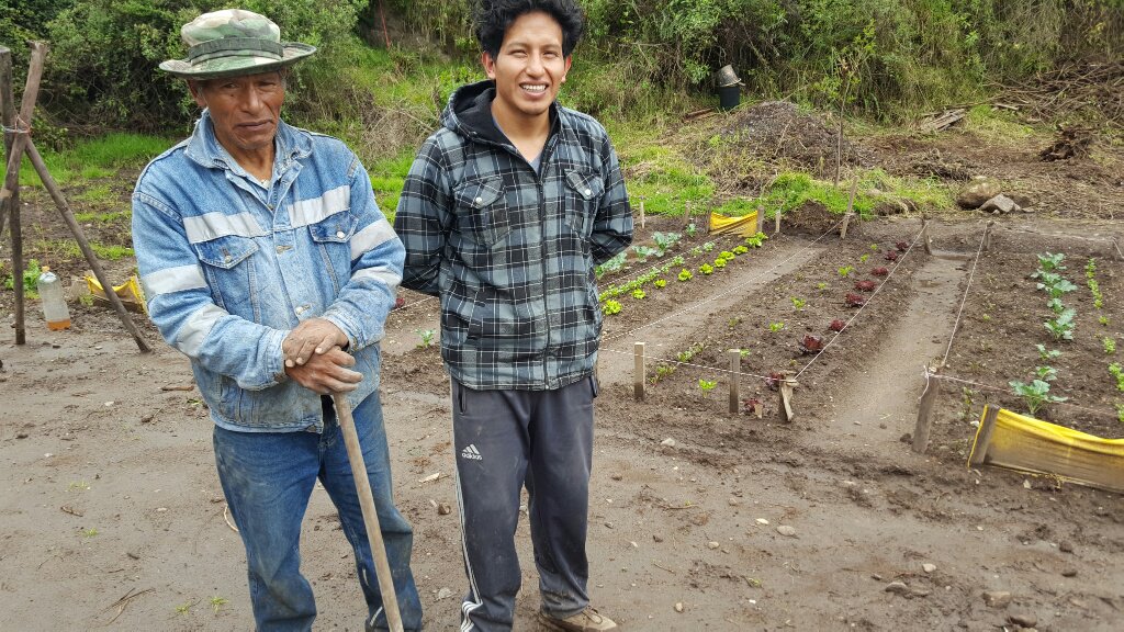 NOVUMAC's tweet photo. RT #Momentos de trabajo #plantioglobal #globalplanting #plantaciónmundial @marcoromon1 @laracbfreitas @ambientequito https://t.co/vWmQxHUegM