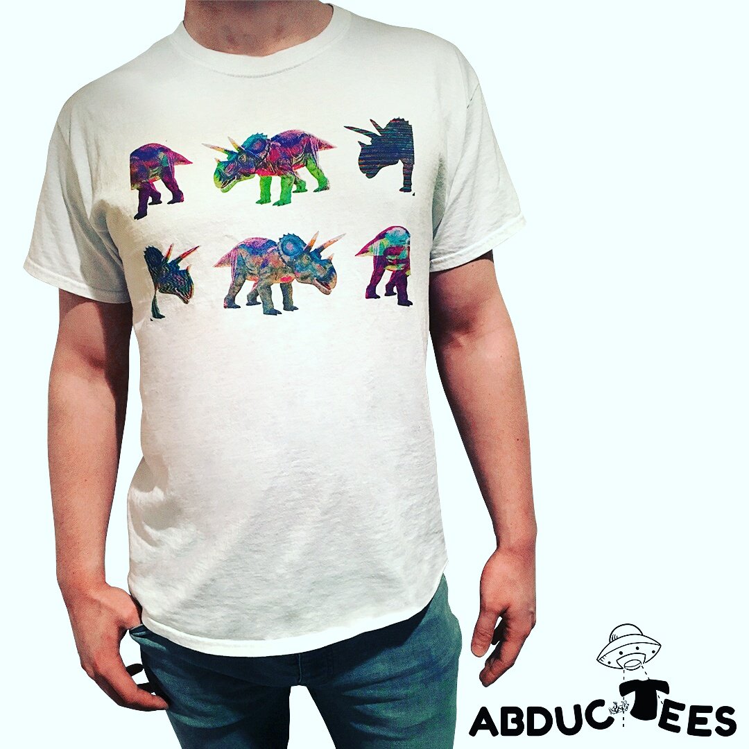 abduc_tees's tweet photo. Life's a #glitch
https://t.co/o0KUgEKBgn
#aesthetic #databending #stegosaurus #dinosaur #art #trippy #digitalart #420 #psychedelic #design https://t.co/SlP26qCTbO