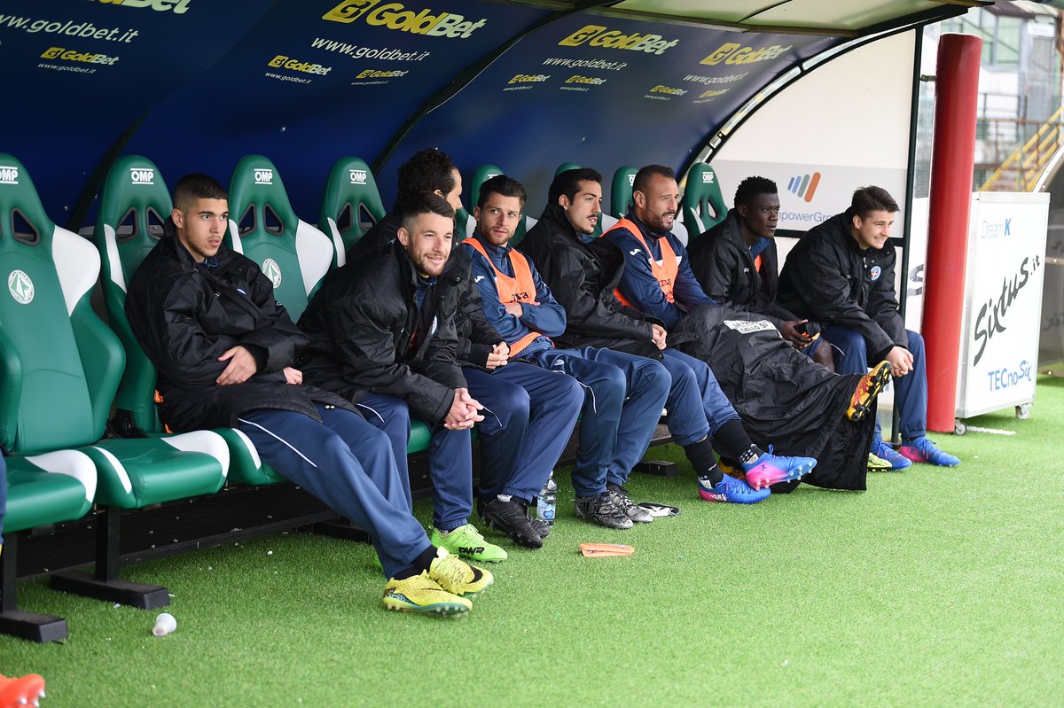 Novara__1908's tweet photo. Per Chajia Moutir (1998) è arrivata la prima panchina in @lega_b
#AveNov #AvellinoNovara https://t.co/86jvcCzJMC