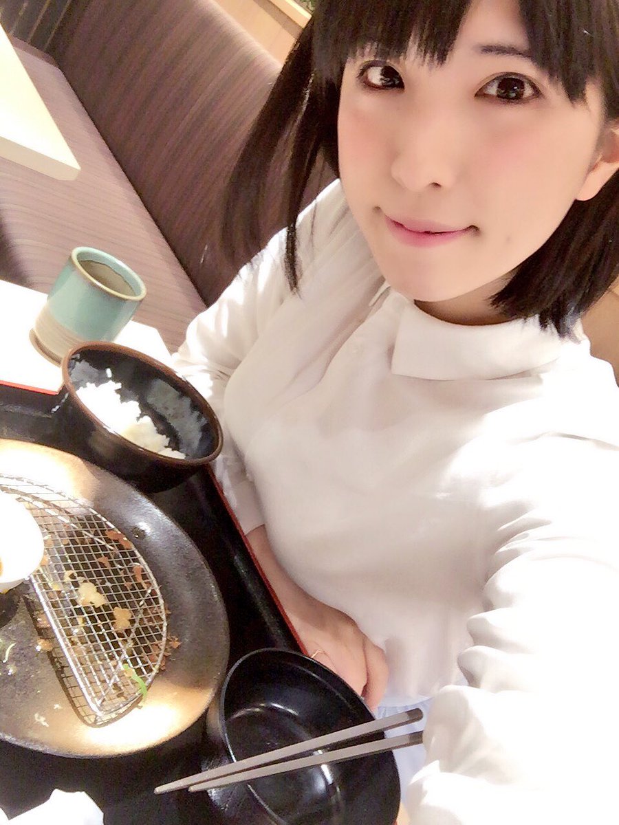 和井みずき 青く澄んでいるはず No Twitter でも今夜はとんかつです お肉先に食べすぎて余った白飯はタレをかけて食べます さきちゃんイケメンなのでそれでもご飯進みます 和井みずき 青く澄んでいるはず No Twitter でも今夜はとんかつです お肉先に食べすぎて余った白飯はタレをかけて食べます さきちゃんイケメンなのでそれでもご飯進みます