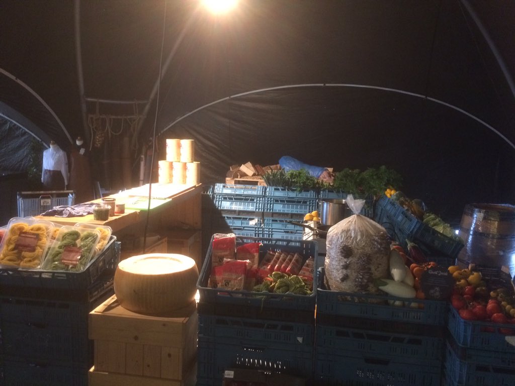 Over een dik uur begint onze inspiratiedag. Ondanks het weer maken we er toch een topdag van! #hanos #passie