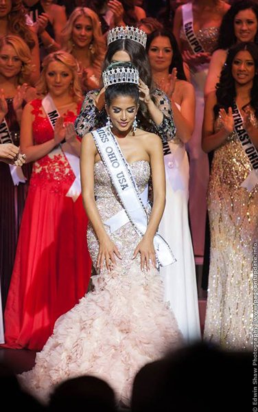 HenrisCloud9's tweet image. Happy Birthday to this gorgeous #HenrisGirl! Wishing you the best day ever! 💜💕 @madisongesiotto