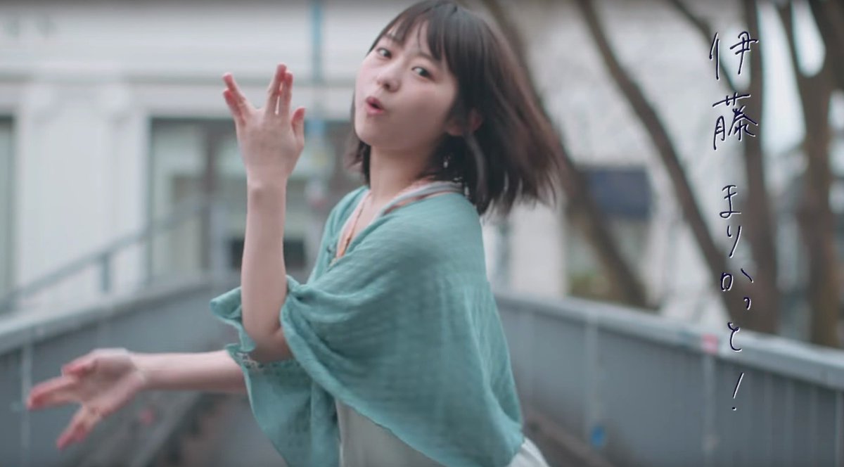 ﾏﾘｶﾆｽﾀ 伊藤まりかっと見てて気づいたんだけど ヴァルカン人の挨拶しててびっくりしたわ まりっか 実は宇宙人だったのか 驚いた でも 一番驚いたのはこの手の絵文字 があること スタトレネタでした 伊藤万理華 伊藤まりかっと