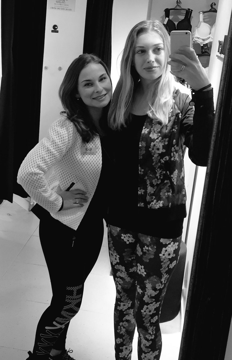 Say HI! to pretty sportswear <a href="/hunkemoller/">Hunkemöller</a> Gouda #colleques #Hunkemöller #hkmx #inspiration #happymonday #doutzensport