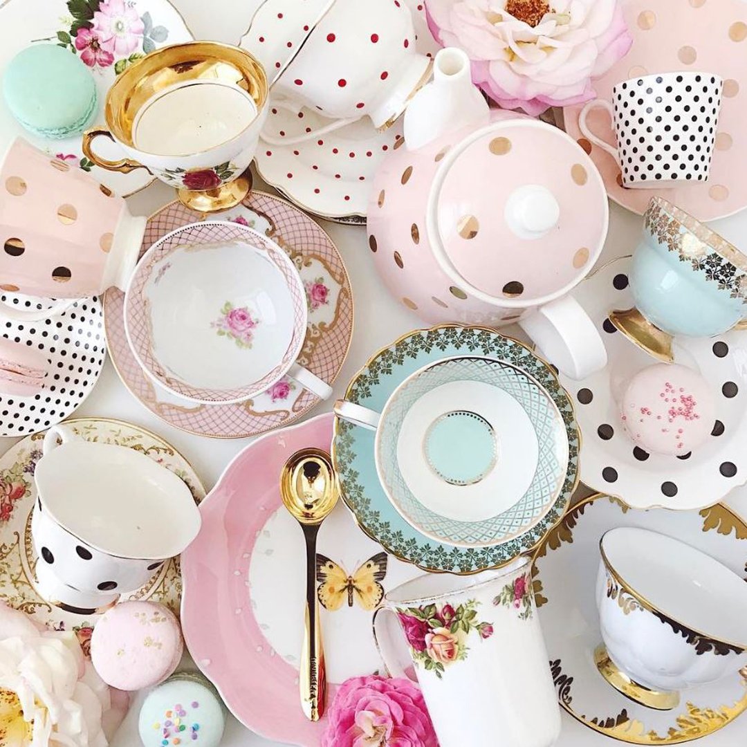 HomeSenseCanada's tweet photo. #FirstdayofSpring + #InternationalDayOfHappiness = nothing but complete happiness seeing our #MyHomeSense fans' fresh, Springy style 😊💐🌸🌷 https://t.co/HyKaRmoYlc