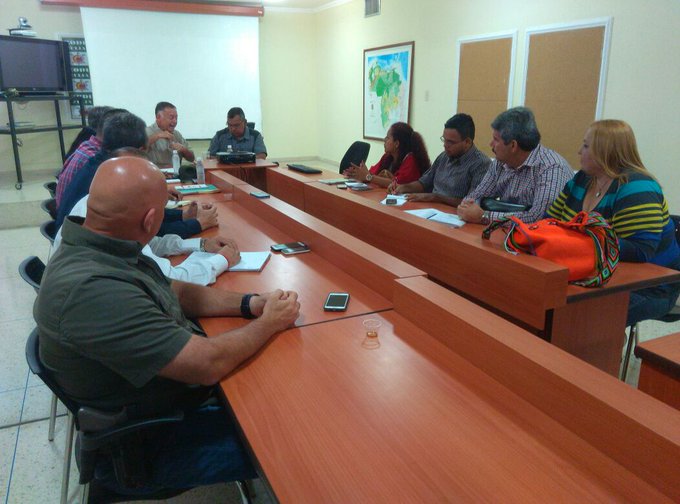 View image on Twitter