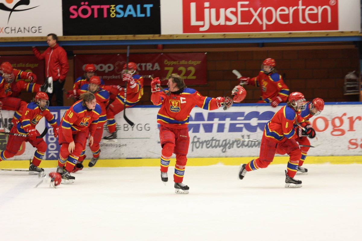 Fem års väntan är över - <a href="/skovdeik/">Skövde IK</a> tillbaka i J18 Elit: "Inte lika förspänt som storklubbarna" hockeymagasinet.com/article/efter-… #J18Elit #twittpuck